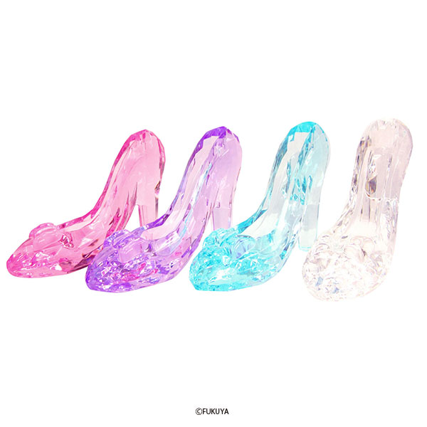ACRYLIC DIAMOND CUT PRINCESS SHOE BIG
